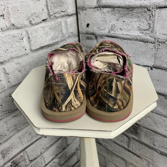 Sanuk Camouflage Slip On Flats - Picture 5 of 7